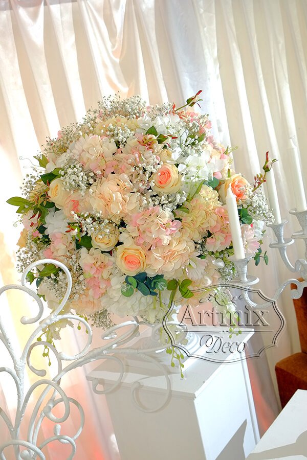 Декоративные вазы и цветы для свадьбы