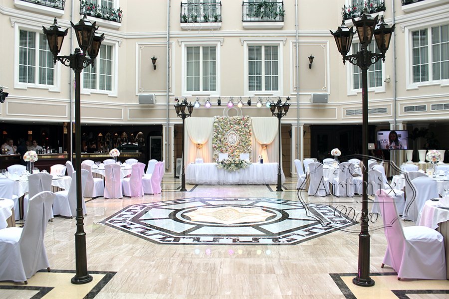 Оформление свадебного зала в отеле 