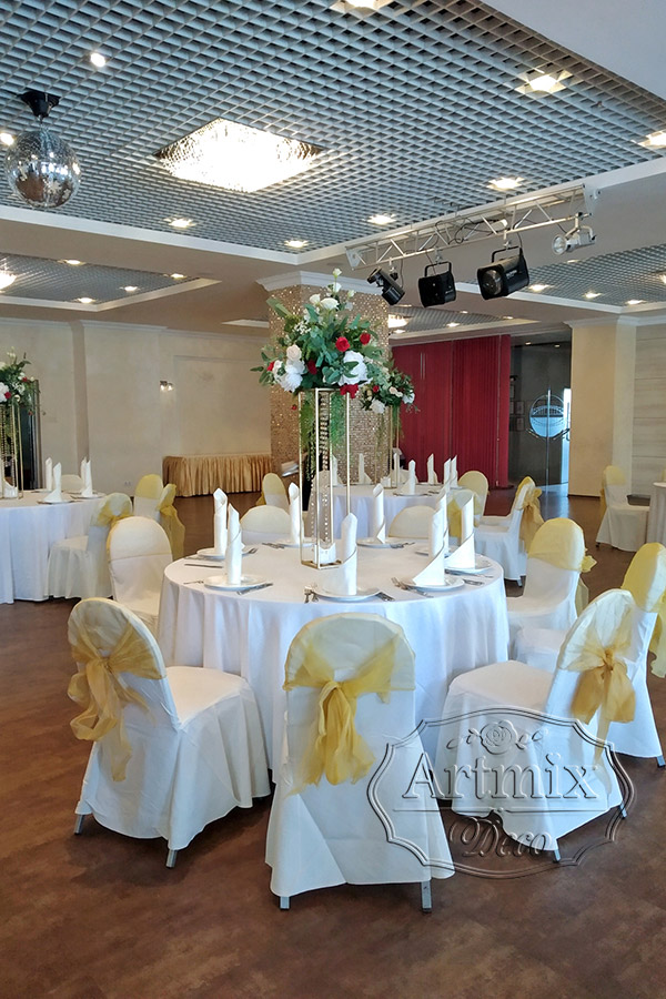 Свадебное оформление в гостинице Охтинская, банкетный зал 