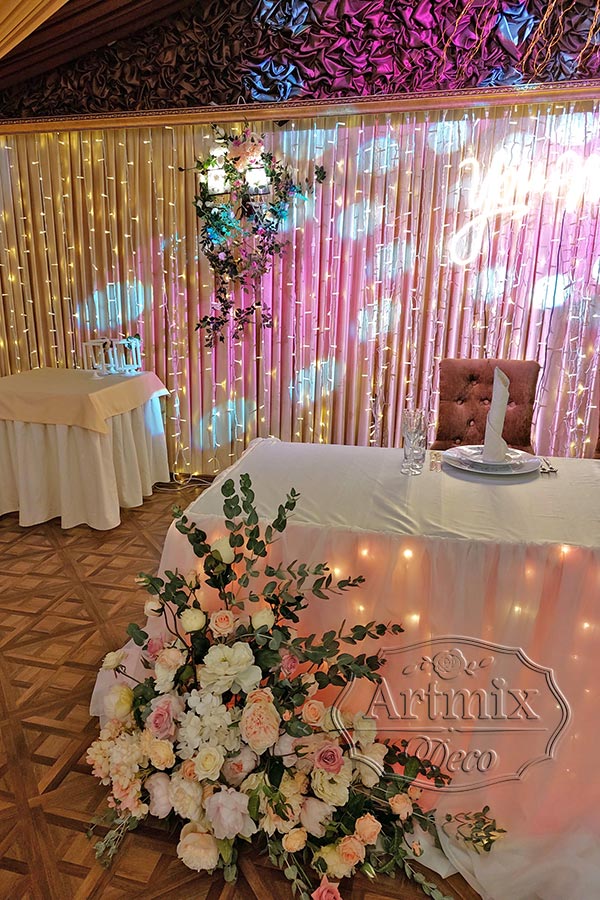 Цветочное оформление свадебного зала