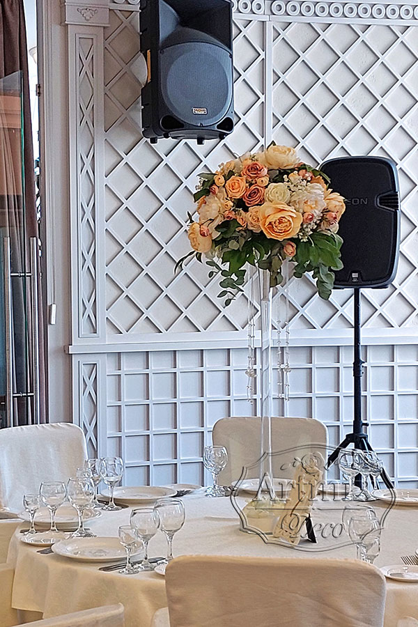 Оформление свадьбы в банкетном зале ресторана БульВар