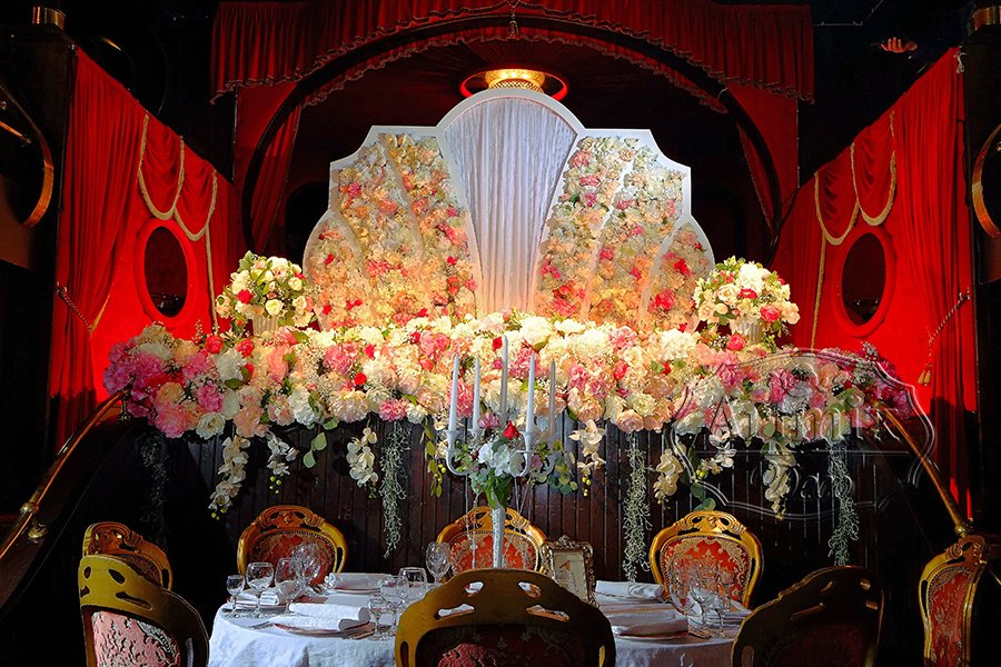 Свадебное оформление зала на фрегате Благодать в ресторане "Империя страсти"