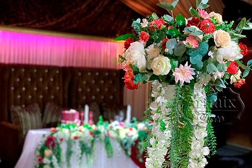 Оформление свадьбы цветами, мило и стильно