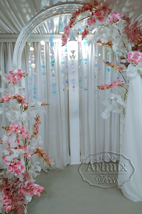 Оформление свадебной арки для выездной церемонии