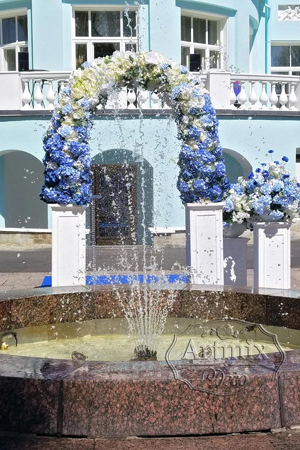 Свадебная церемония в голубом, синем и белом цвете