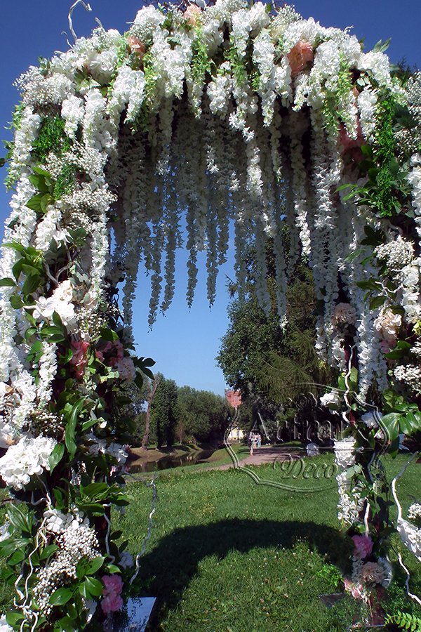 Свадебная арка для фотосессии