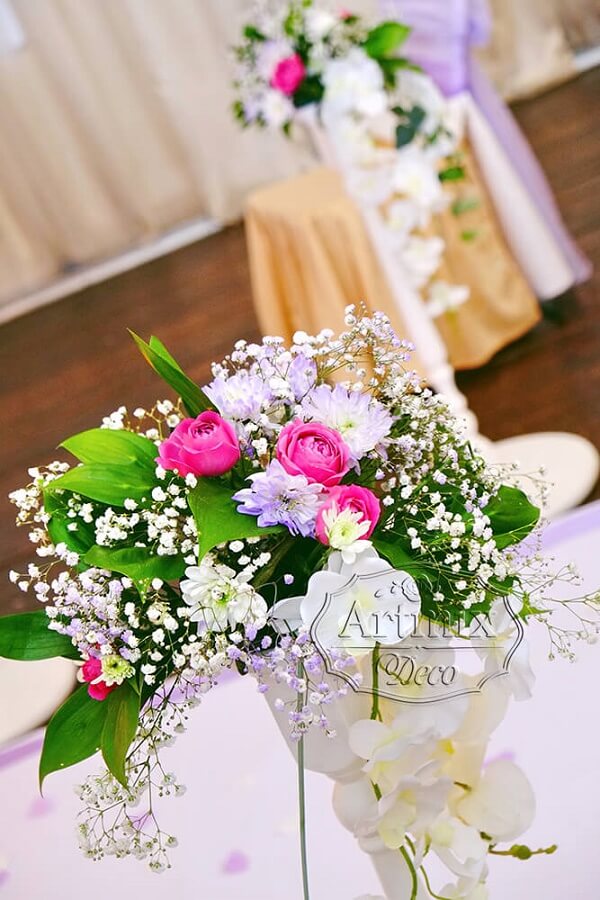 Цветы на свадебной церемонии