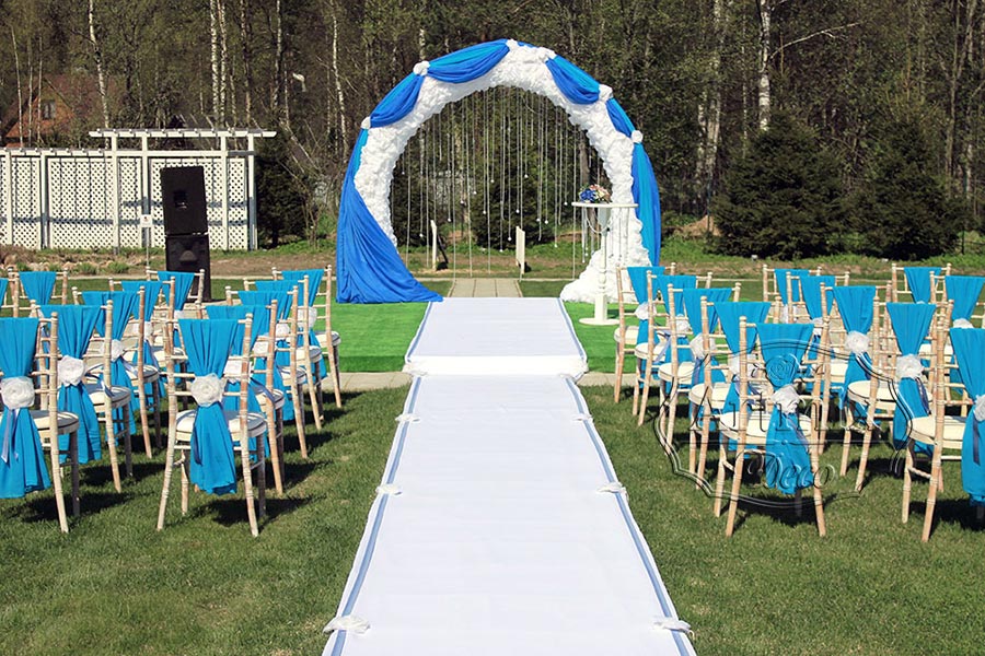 Свадебная церемония на территории загородного комплекса Иваново Подворье