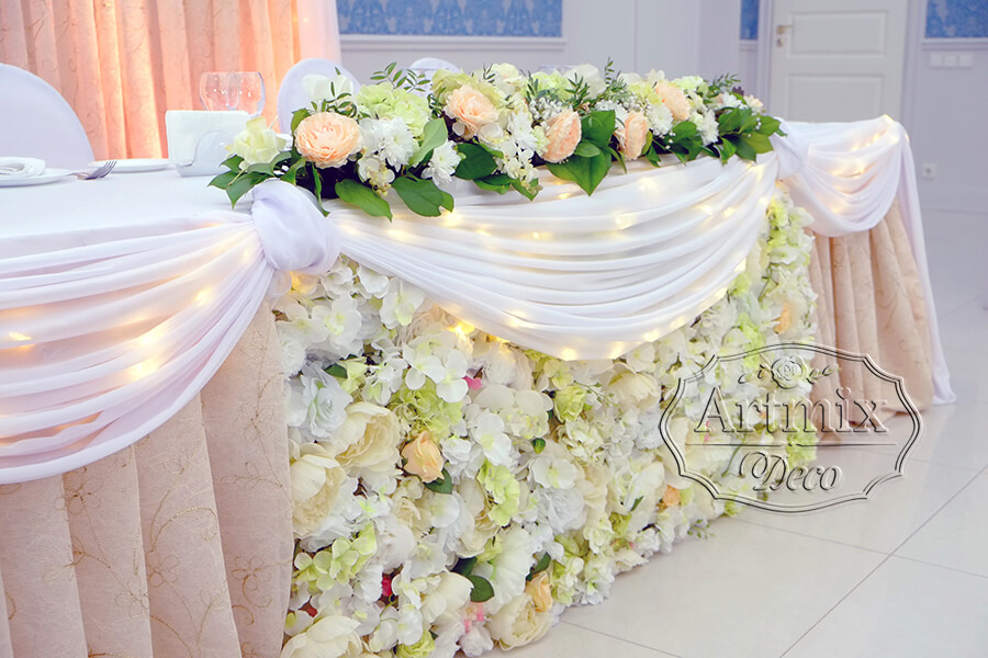 Свадебный президиум в стиле - цветы
