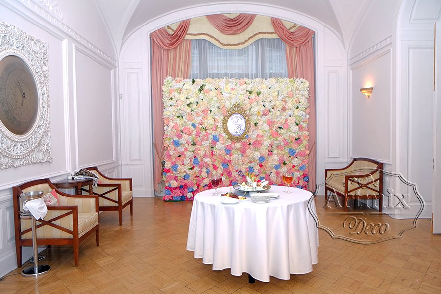 Фотозона для свадьбы в особняке князя Кочубея